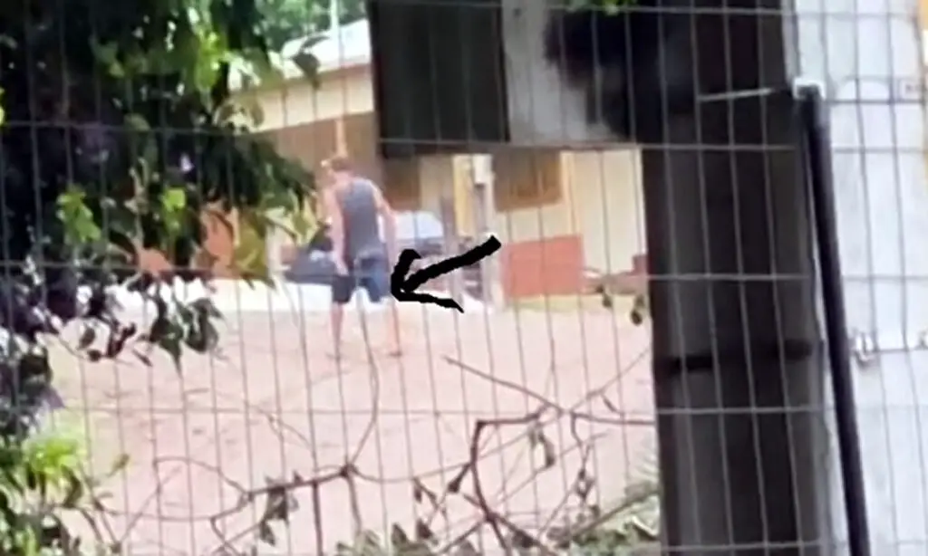 Homem ataca carro de prefeito com enxada e é baleado pela PM 2 O homem foi atingido por disparos após resistir à abordagem e foi encaminhado ao hospital