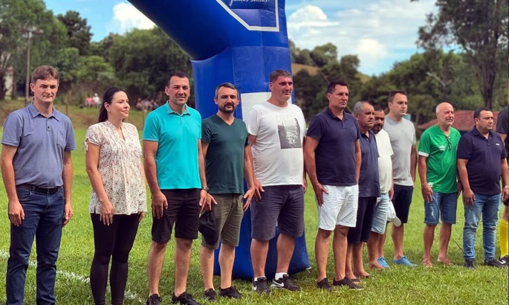 Abertura do Cerqueirense 2025 termina em empate em São Pedro Tobias 4 O Campeonato Municipal de Futebol de Dionísio Cerqueira - Cerqueirense 2025, teve sua abertura oficial no domingo, no campo do distrito de São Pedro Tobias