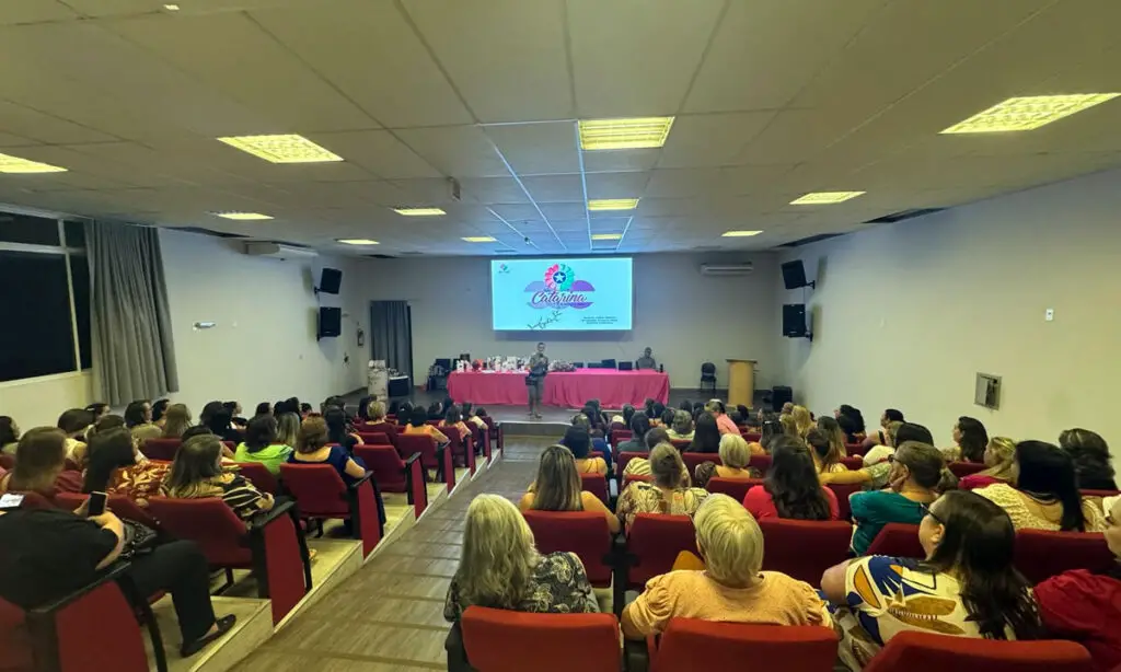 A palestra foi realizada pela Sargento PM, Gisele Trentin, destacou a importância da identificação de sinais de abuso, os direitos das vítimas e os meios de denúncia disponíveis