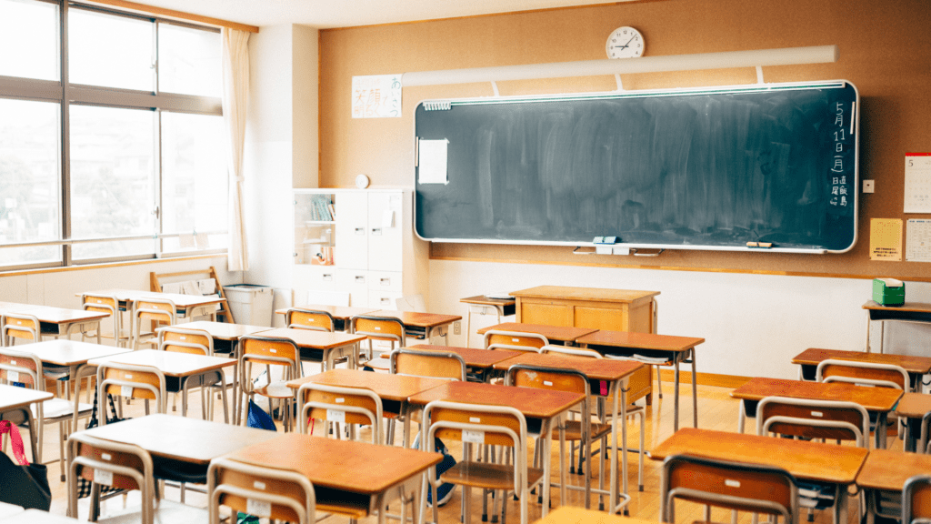 Projeto de lei voltado ao combate às drogas em instituições de ensino é debatido na Alep
