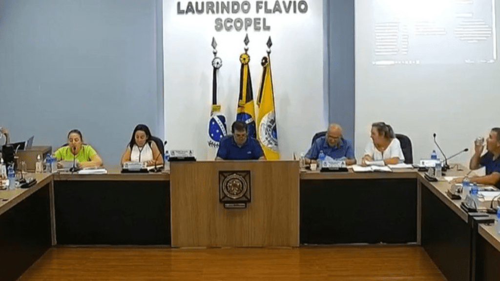 Vereadores de Santo Antonio aprovam mais de 20 propostas em sessão com pauta extensa 15 Projetos importantes foram aprovados pelos Câmara de Vereadores, os quais impactam positivamente na vida da comunidade local.