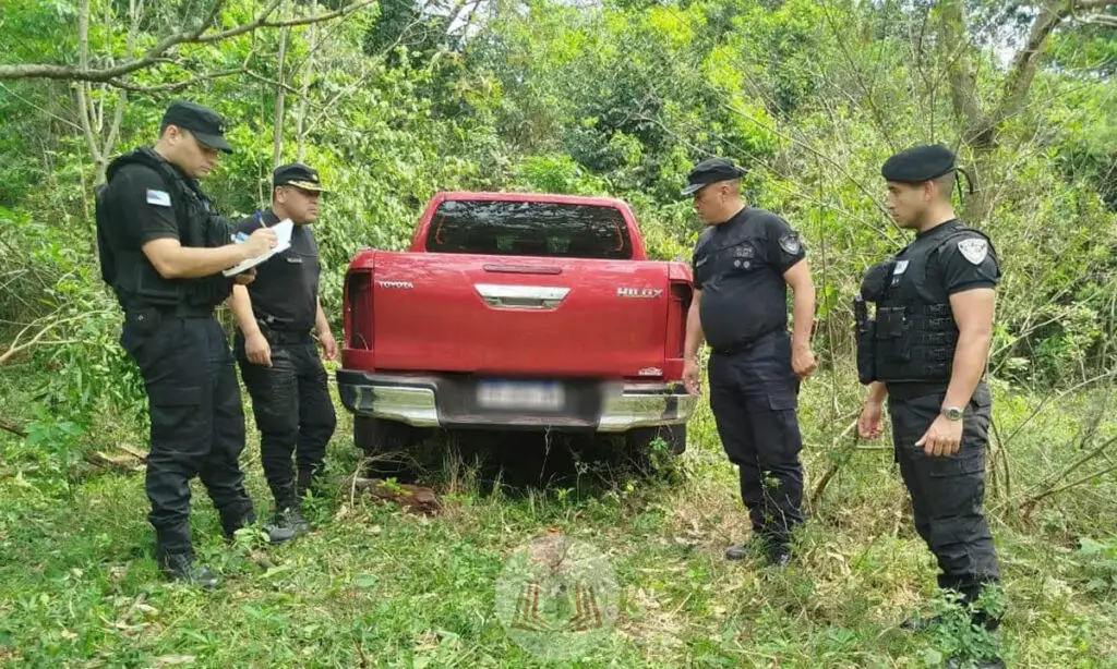 O roubo da caminhonete ocorreu em setembro de 2024, e o veículo foi recuperado horas depois. Já o suspeito foi preso nessa segunda-feira, seis meses depois do crime