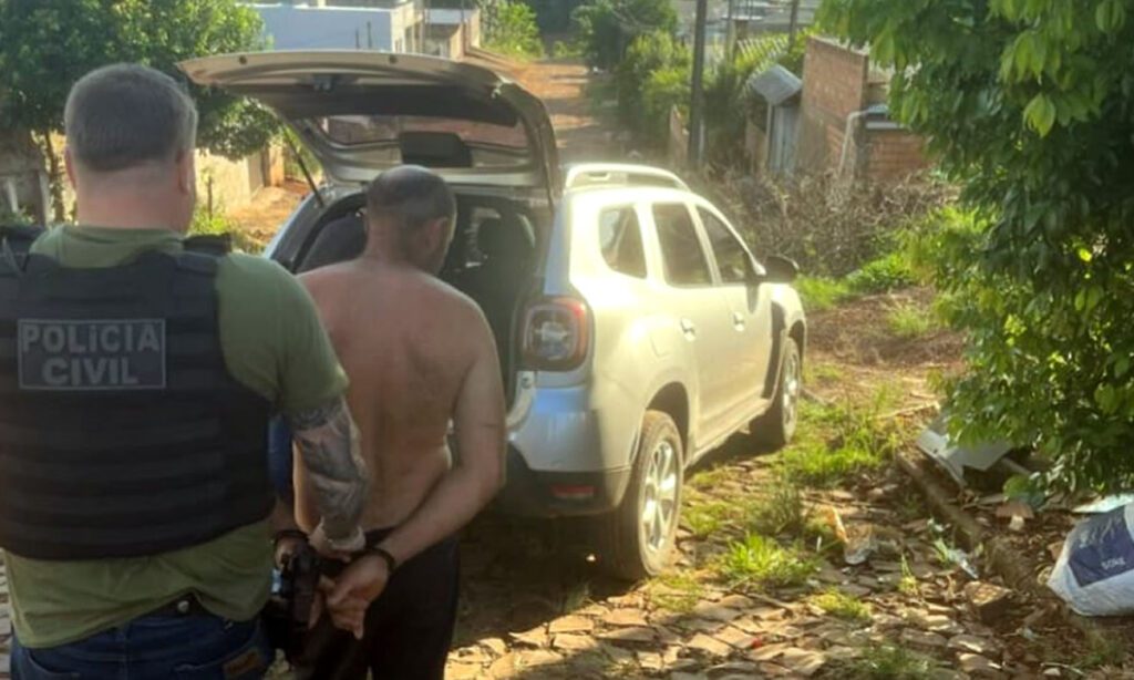 Homem é preso suspeito de estuprar criança de 3 anos 3 O homem foi preso 48 após a denúncia no município de Marmeleiro