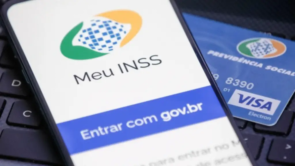 INSS é o órgão federal com mais servidores expulsos 2 O Instituto Nacional do Seguro Social (INSS) lidera o número de servidores punidos na administração federal nos últimos oito anos, segundo dados da Controladoria-Geral da União (CGU)