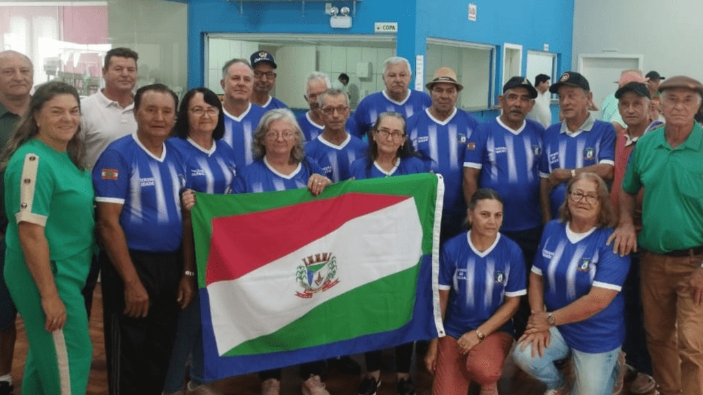 Delegação cerqueirense participa dos Jogos Abertos da Terceira Idade em São José do Cedro 2 Os atletas cerqueirenses competiram em cinco modalidades nos Jogos Abertos da Terceira Idade, promovendo integração, saúde e qualidade de vida para a melhor idade