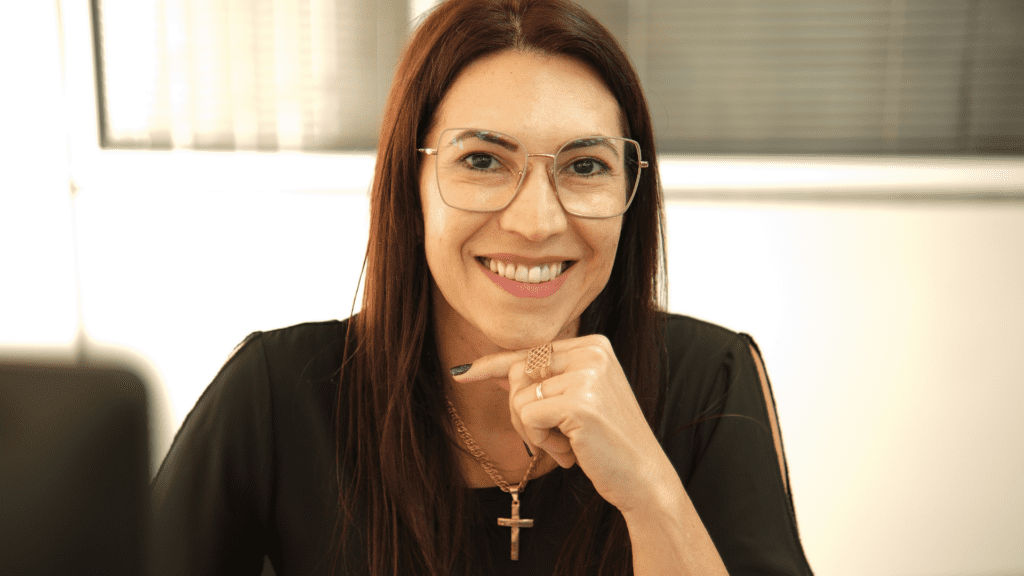 Colaboradora conta como construiu família e carreira ao longo de 27 anos com a Sicredi Fronteiras 2 No segundo episódio da série de vídeos comemorativa aos 35 anos da Cooperativa Sicredi, Rosangela Paloschi Martini compartilha sua trajetória