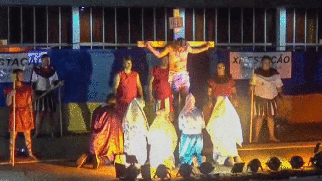 Mais de 5 mil pessoas participam da 46ª Via Sacra da Integração