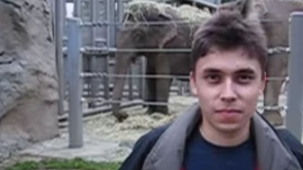 Este é o primeiro vídeo do Youtube!
