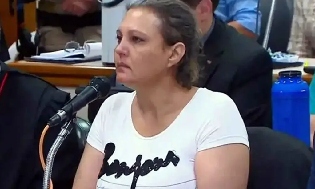 Condenada pela morte do menino Bernardo é encontrada sem vida na prisão 2 Edelvania Wirganovicz, foi condenada a 22 anos e 10 meses de reclusão pelos crimes de homicídio qualificado e ocultação de cadáver. Ela cumpria a pena no regime semiaberto