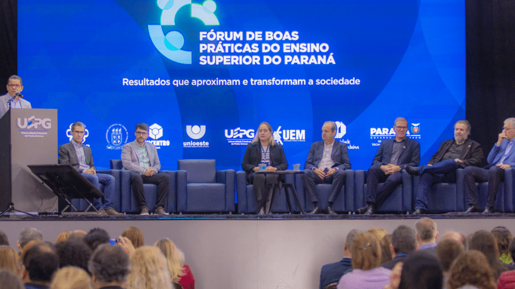Ensino superior paranaense recebe investimentos para impulsionar desenvolvimento regional 2 Governo do Paraná investe R$ 18,7 milhões em programas voltados à qualificação, inovação e gestão no ensino superior estadual, com foco em desenvolvimento regional