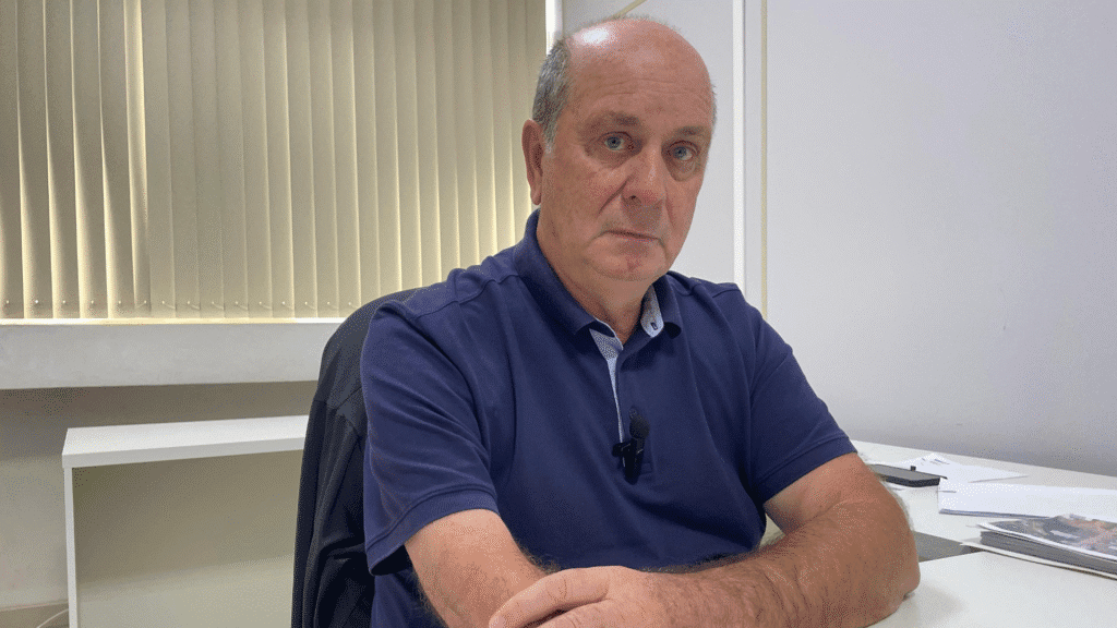 Keno Casagrande é o novo Secretário de Administração 2 Alcedir Casagrande, conhecido como Keno, é o novo Secretário de Administração de Dionísio Cerqueira.