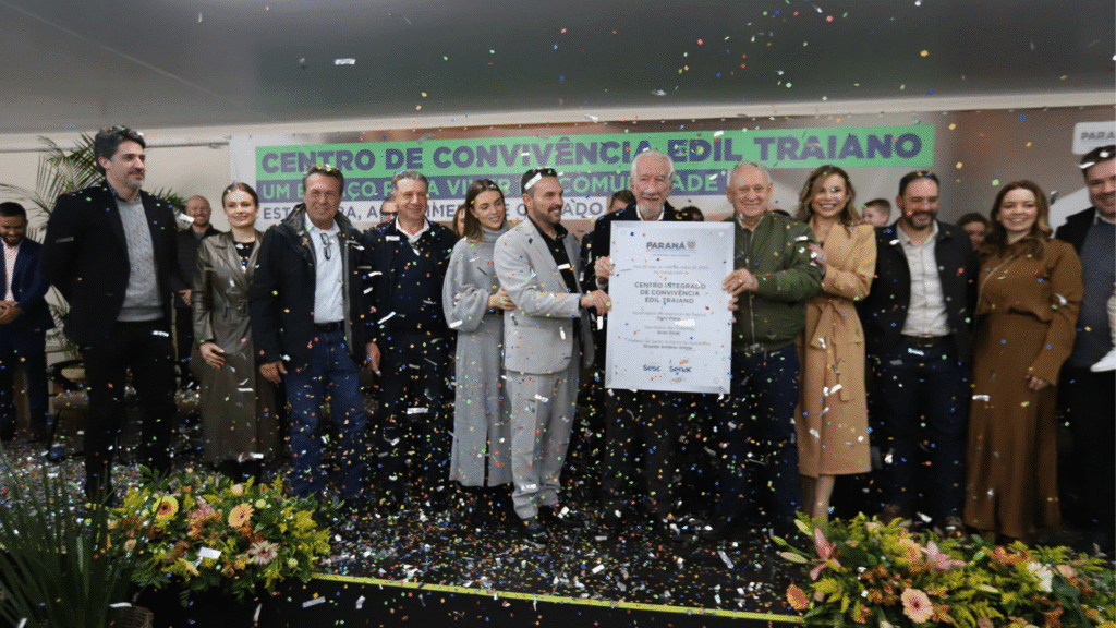 Governo do Paraná inaugura centro de convivência e anuncia investimentos em Santo Antônio do Sudoeste, com obras que vão melhorar a assistência social e a infraestrutura da cidade