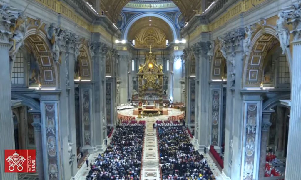 Conclave começa nesta quarta-feira: saiba tudo sobre a eleição do novo papa 3 Cardeais estão reunidos na Capela Sistina. Eleito no Conclave sucederá Mario Jorge Bergoglio, que morreu em 21 de abril e comandou a Igreja Católica de 2013 até 2025