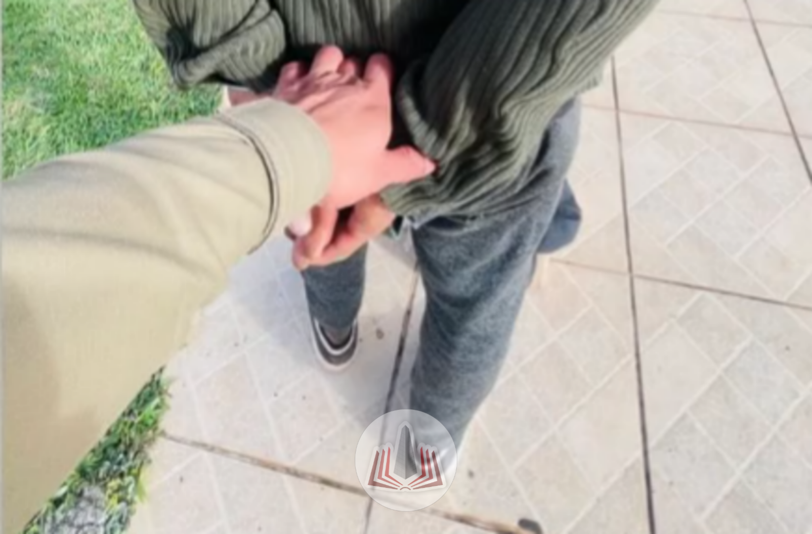 1000881777