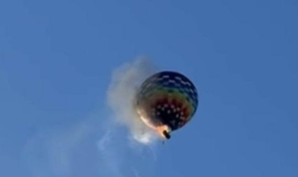 Identificadas as 8 vítimas do acidente com balão em Santa Catarina; 13 pessoas sobreviveram 4 Segundo o governo de Santa Catarina a tragédia com o balão deixou 8 vítimas fatais identificadas pela Polícia Civil e 13 sobreviventes. O acidente aconteceu na região conhecida como Capadócia brasileira