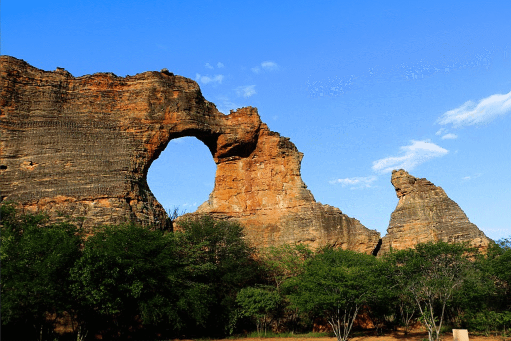 O primeiro beijo da humanidade? Desenho pré-histórico no Brasil emociona e intriga arqueólogos 3 beijo serra da capivara