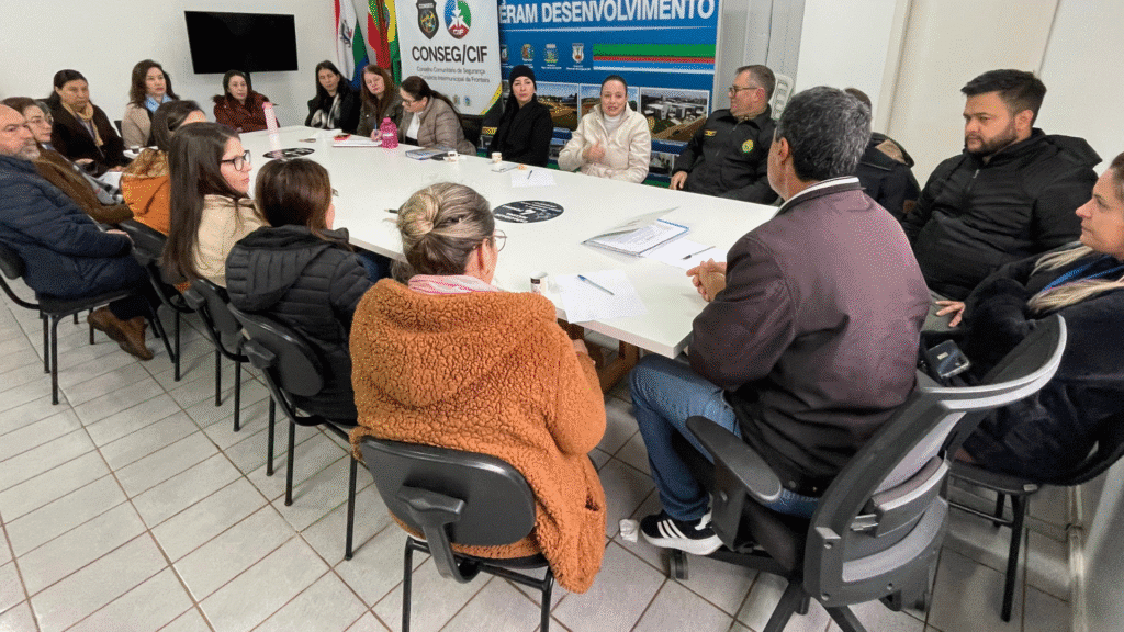 Tri Fronteira planeja campanha contra o uso de cigarro eletrônico nas escolas 3 crys 6 8