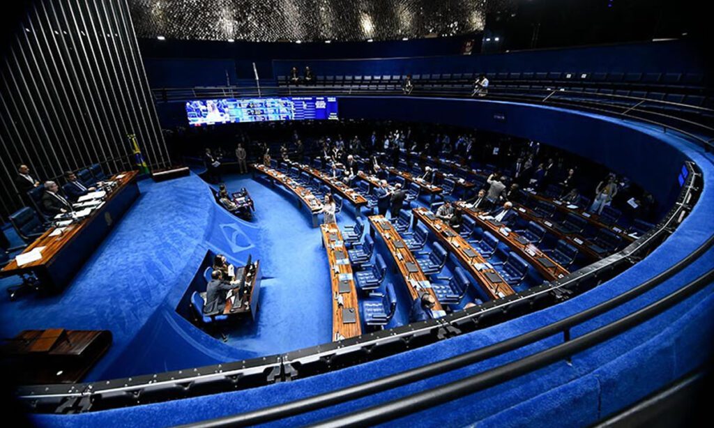 Senado e Câmara aprovam no mesmo dia projeto que aumenta o número de deputados federais 3 Com a aprovação pelo Senado e a chancela em votação da Câmara logo em seguida, o texto seguirá para sanção de Lula. Medida aumenta gastos públicos em R$ 95 milhões ao ano