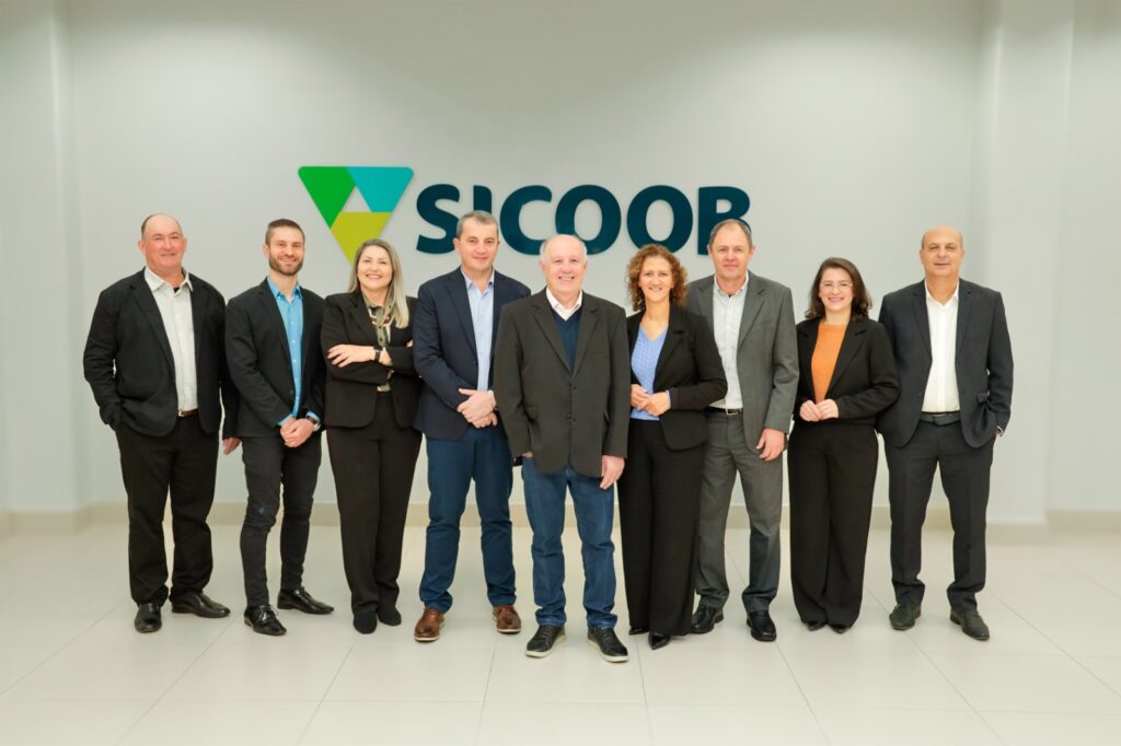 Sicoob São Miguel empossa novo Conselho de Administração e Diretoria Executiva para mandato 2025-2029 15 sicoob smo diretoria 2