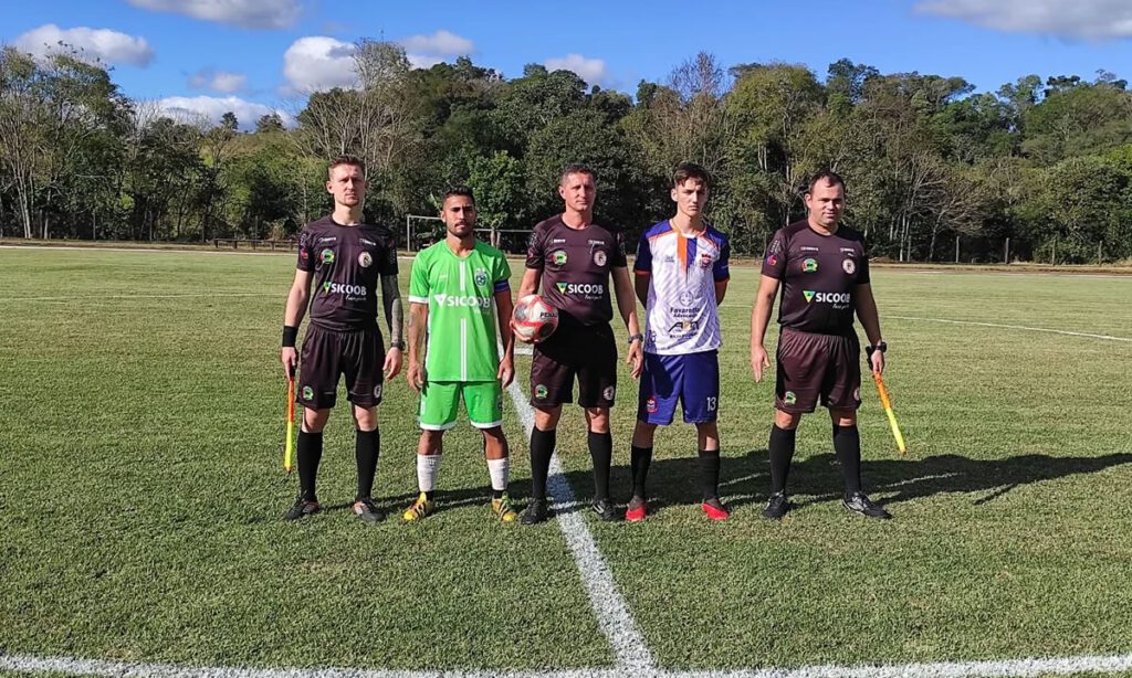 Resultado fortalece o orgulho esportivo da cidade e demonstra o empenho dos atletas e da comissão técnica. Jogo de volta acontece no próximo domingo, dia 22