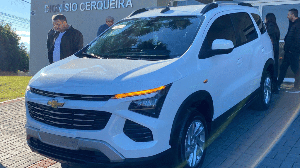 Secretaria de Assistência Social de Dionísio Cerqueira recebe novo veículo 2 crys 1 8