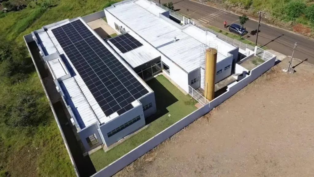 Mais de R$ 630 mil são investidos em painéis solares em Barracão