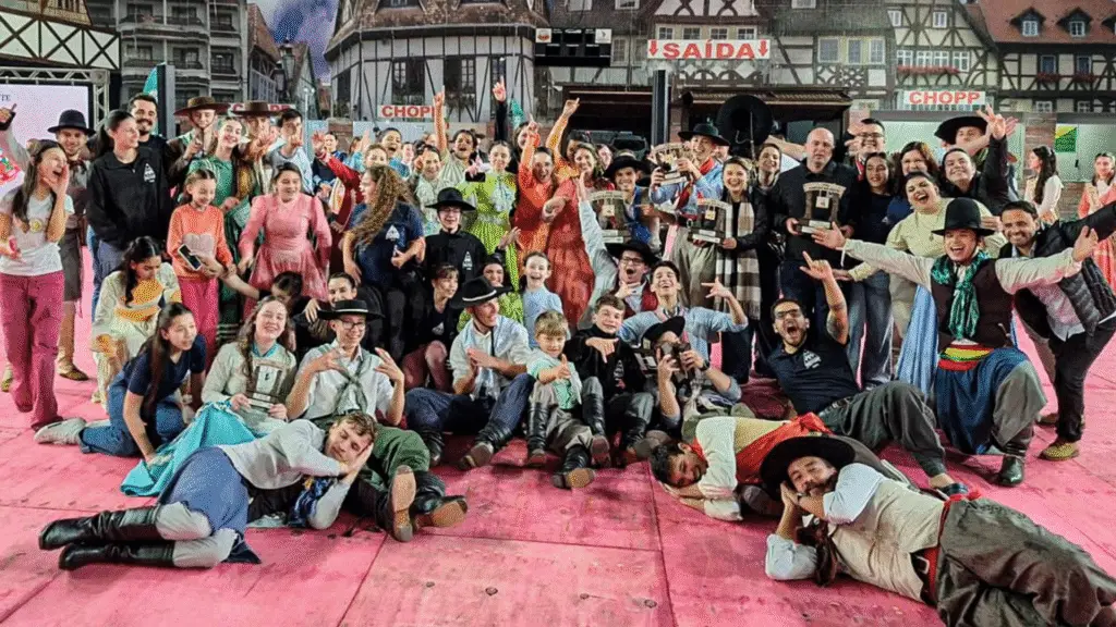 CTG Sinuelo da Fronteira é Campeão Geral do 7° Festival Fronteira Oeste 2 crys 33 5