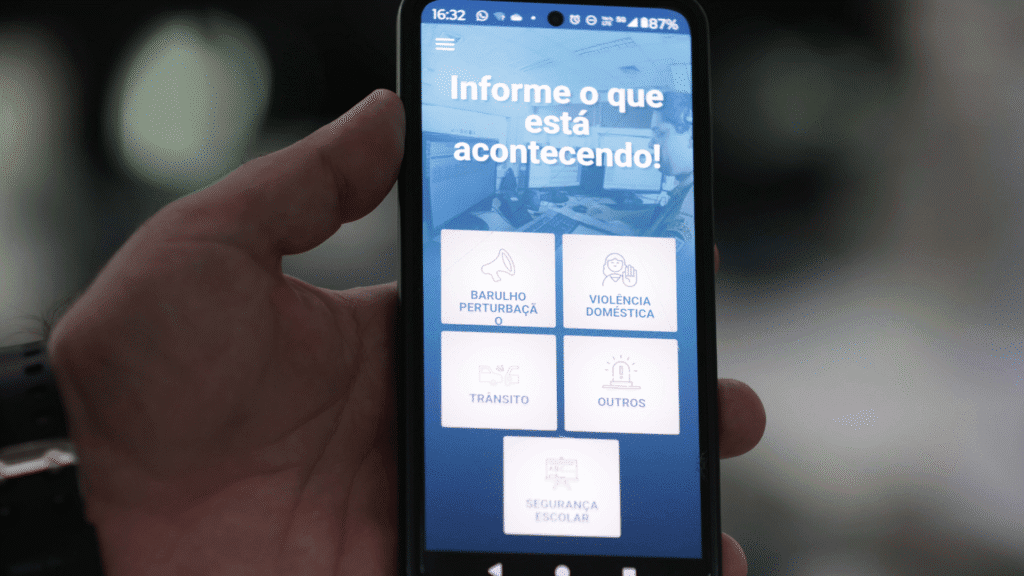 Aplicativo 190 PR cresce no Paraná e fortalece atendimento policial digital 2 Aplicativo 190 PR reforça o atendimento da Polícia Militar do Paraná com registro crescente de chamadas, acessibilidade e acompanhamento em tempo real.