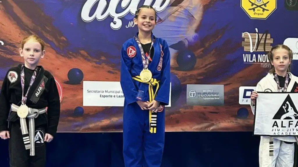 Flor da Serra do Sul é vice-campeã com a equipe Alfa Jiu Jitsu na Copa Mestre do Açaí 23 crys 58 3