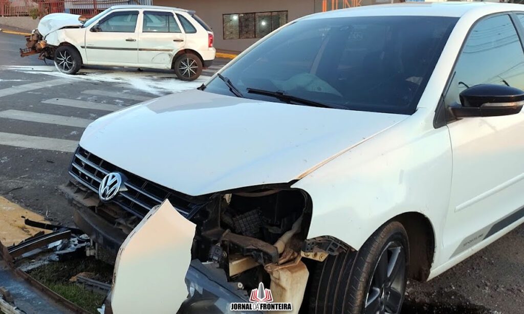 Jovem fica ferido em acidente na rodovia BR 163, em Barracão 3 O acidente ocorreu nas primeiras horas da manhã desta quinta-feira. O jovem foi socorrido pela equipe do Samu