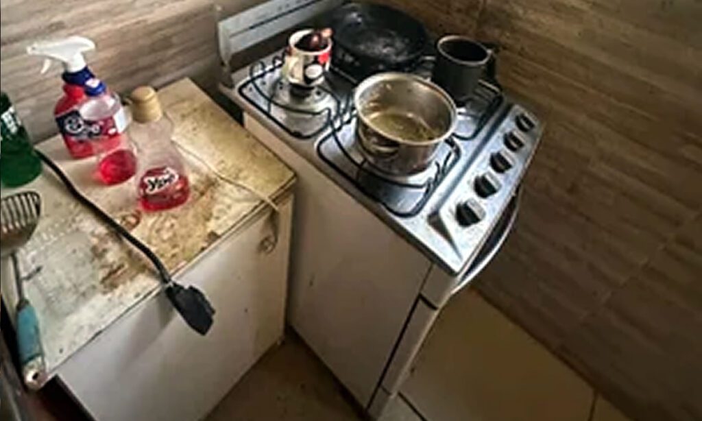 As duas irmãs foram internadas no Hospital Vila Nova e, de acordo com a associação hospitalar, passam bem