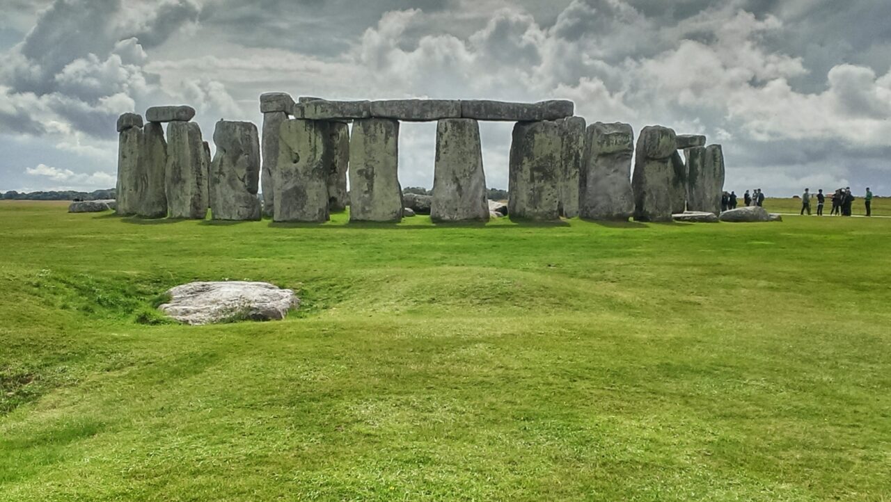 As ruínas arqueológicas mais antigas do mundo que se pode visitar nos dias de hoje para conhecer os primeiros passos da humanidade 9 stonehenge
