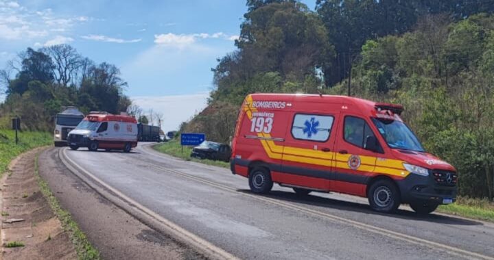 Homem fica ferido em acidente envolvendo carro, caminhão e moto, em Dionísio Cerqueira 14 1000974381