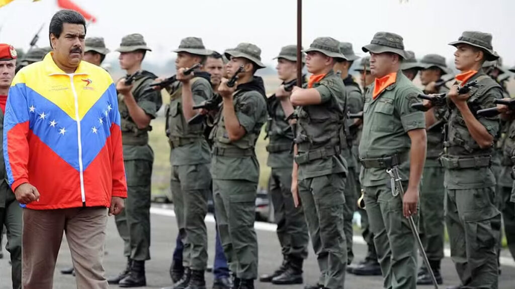 Venezuela ampliará tropas em 5 estados em meio a tensão com os EUA 3 Segundo anúncio, nova mobilização militar da Venezuela em região caribenha busca combater tráfico de drogas
