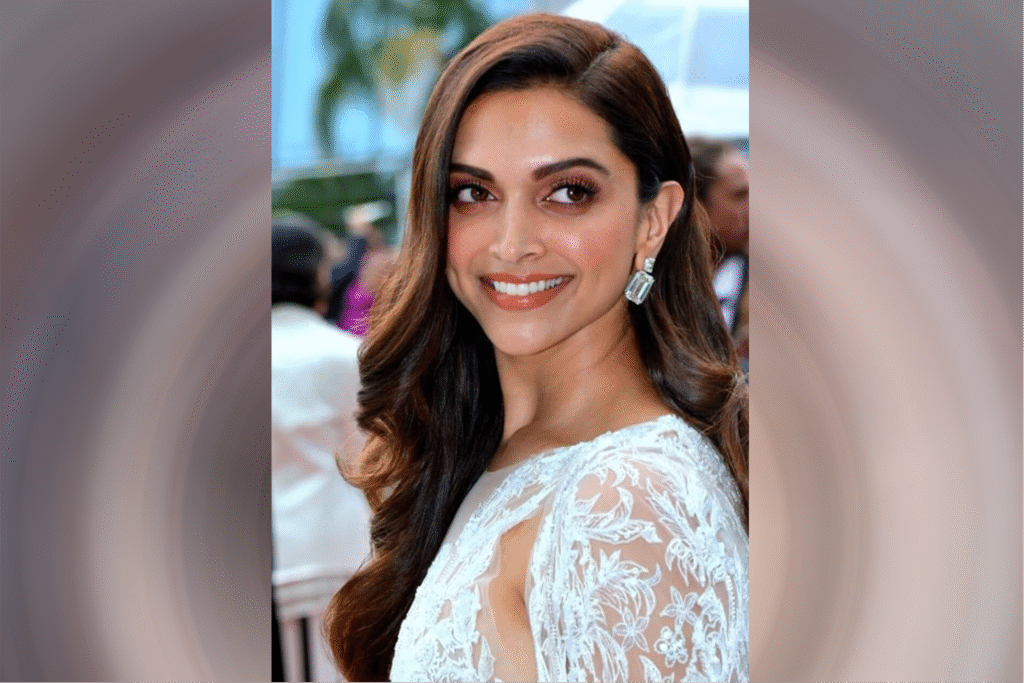 As 15 mulheres mais bonitas do mundo em 2025: uma lista que vai surpreender você 7 Deepika Padukone