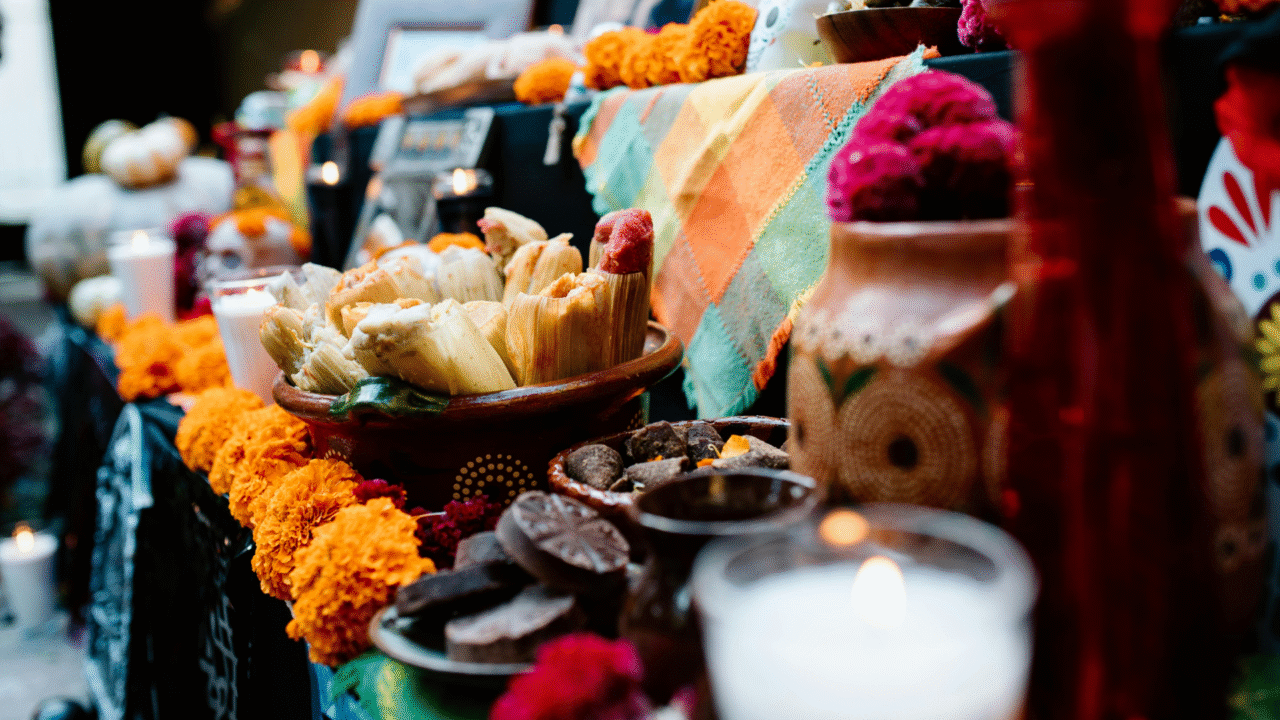 Entre caveiras e flores: Dia de los Muertos os segredos que encantam o mundo 3 Entre caveiras e flores: Dia de los Muertos os segredos que encantam o mundo