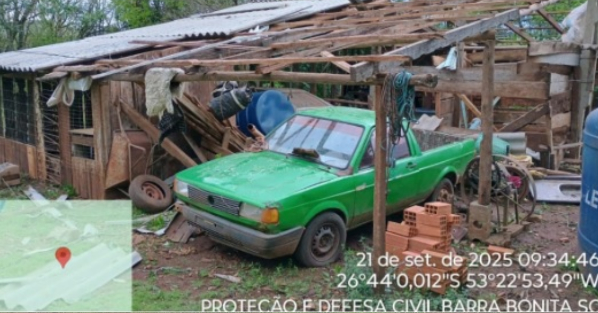 Defesa Civil confirma tornado em Barra Bonita na noite de sábado 5 Segundo próximo a Defesa Civil nas cidades de São Miguel do Oeste e Barra Bonita, houve registro de queda de granizo e danos por conta da passagem de um tornado