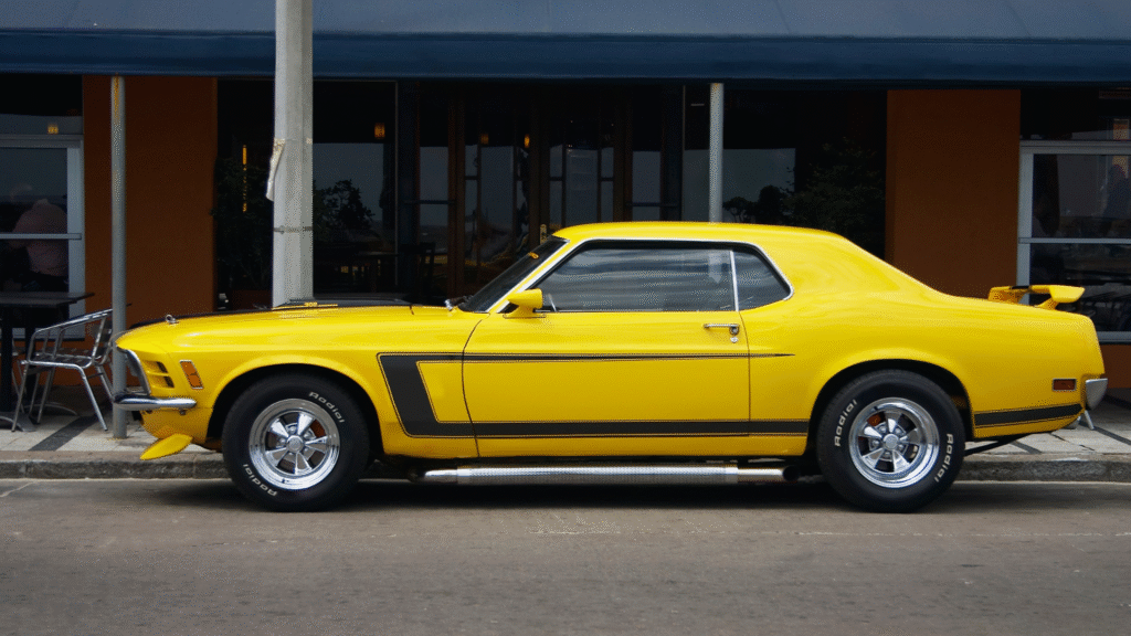 A origem do Setembro Amarelo, do luto à esperança 2 A origem do Setembro Amarelo está na história real de Mike Emme e seu Mustang amarelo, transformados em símbolo mundial de prevenção ao suicídio