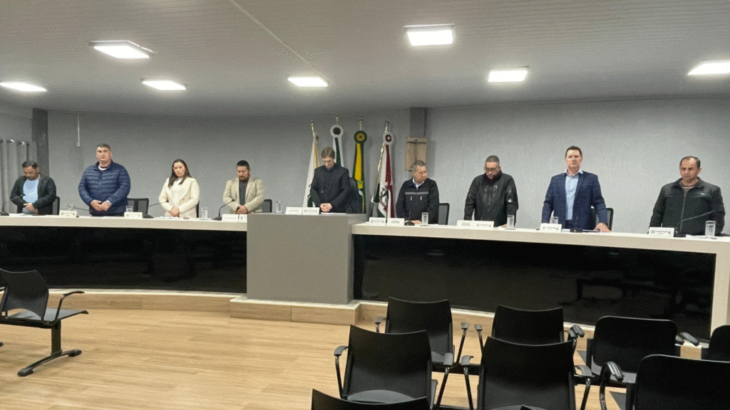Vereadores aprovam novo Plano Diretor e anunciam investimentos ao município 2 O Novo Plano Diretor, foi aprovado por unanimidade durante a Sessão Ordinária realizada na segunda-feira(25)