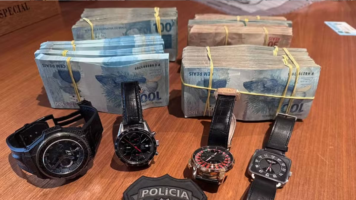 Ferrari, carro de F-1, relógios e dinheiro são apreendidos durante operação contra fraudes no INSS 3 gfyntyhf