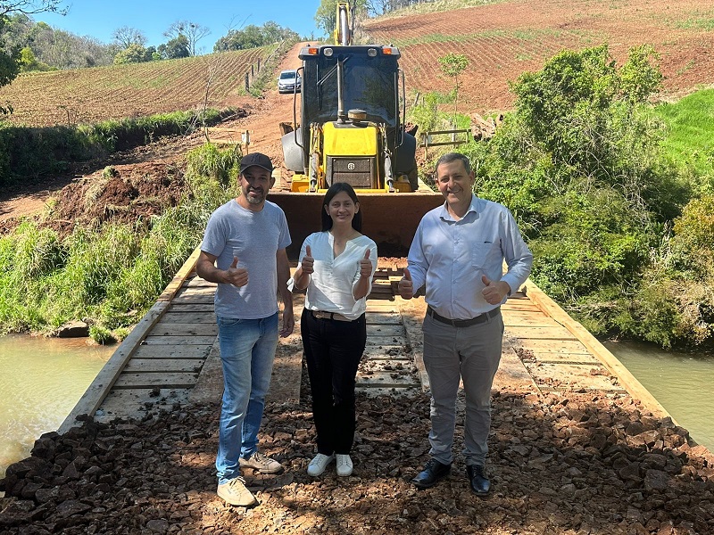 Trânsito é liberado na ponte entre Baixo Arara e Alto Arara após obras de recuperação