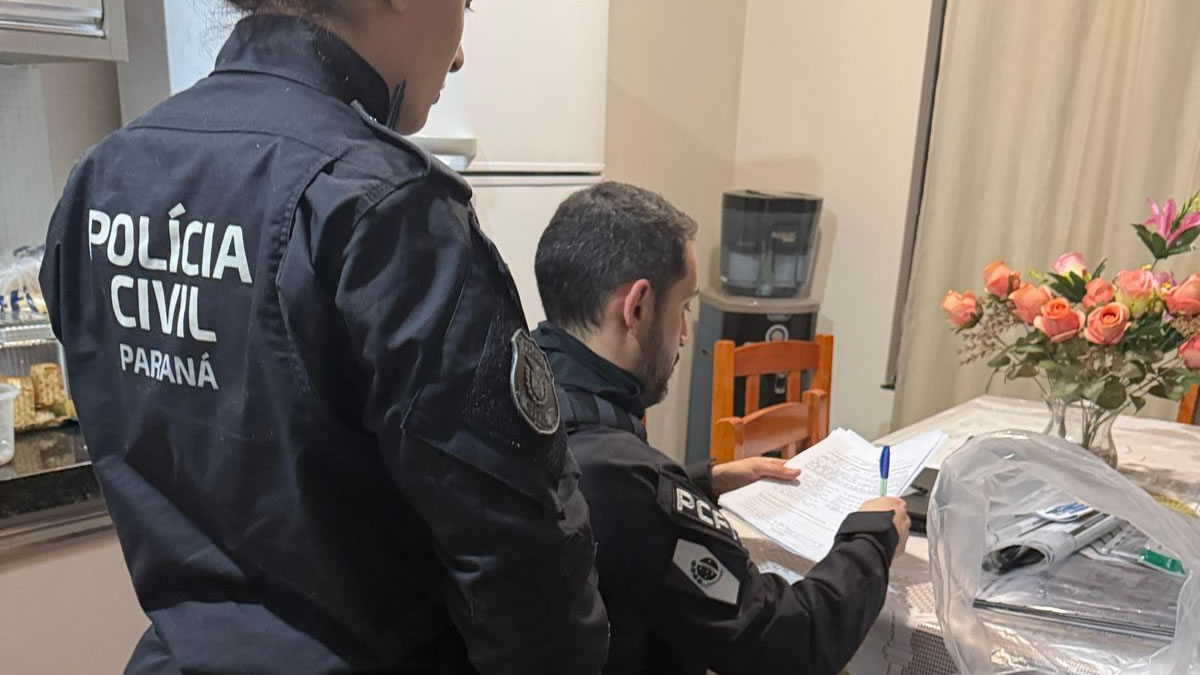 O padre foi indiciado por tráfico de drogas, curandeirismo, assédio sexual, importunação sexual, violação sexual mediante fraude e violação sexual de vulnerável