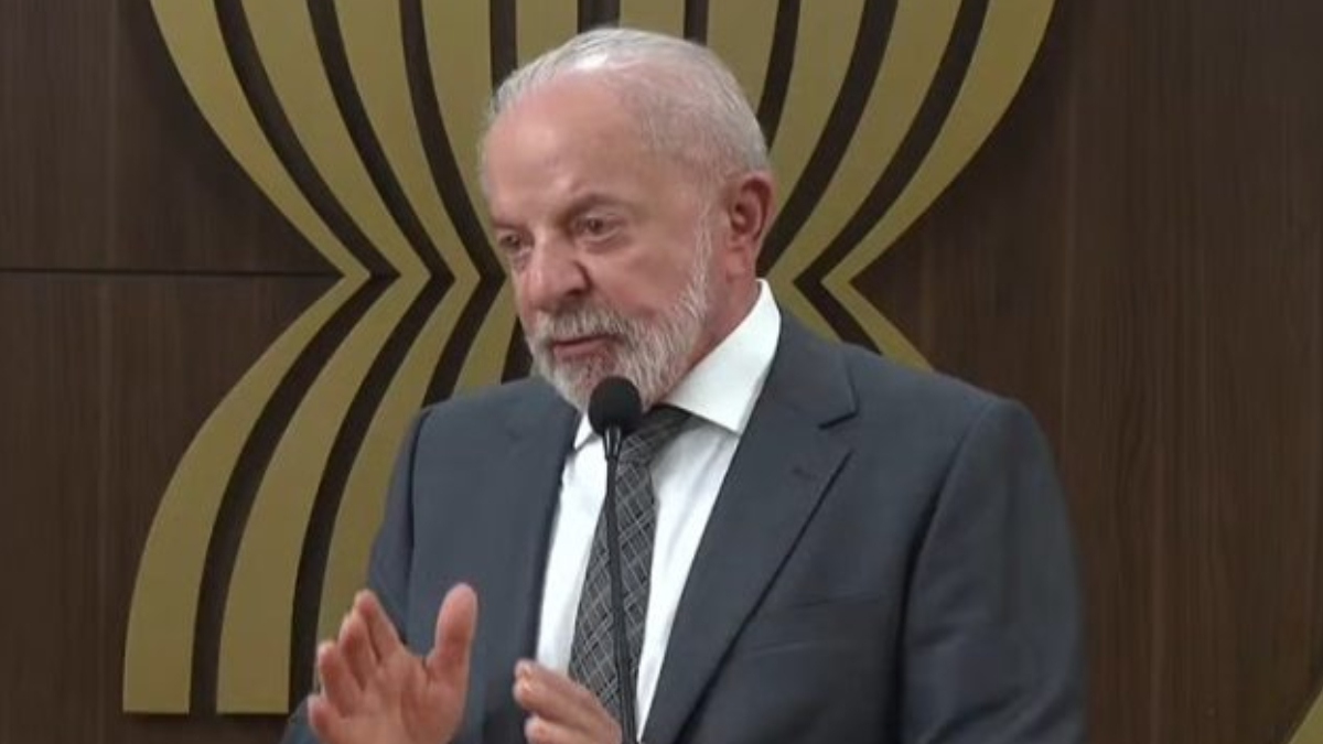 Lula causa polêmica ao dizer que traficantes são ‘vítimas dos usuários’ 3 Em visita à Indonésia, Lula critica postura de Trump e diz que o combate às drogas deve envolver também políticas voltadas aos usuários