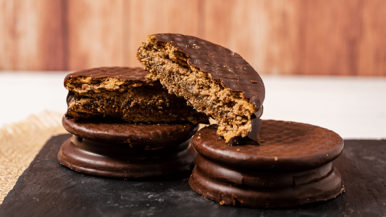 O irresistível sabor do Alfajor: a iguaria argentina que conquistou o Brasil 3 O irresistível sabor do Alfajor: a iguaria argentina que conquistou o Brasil