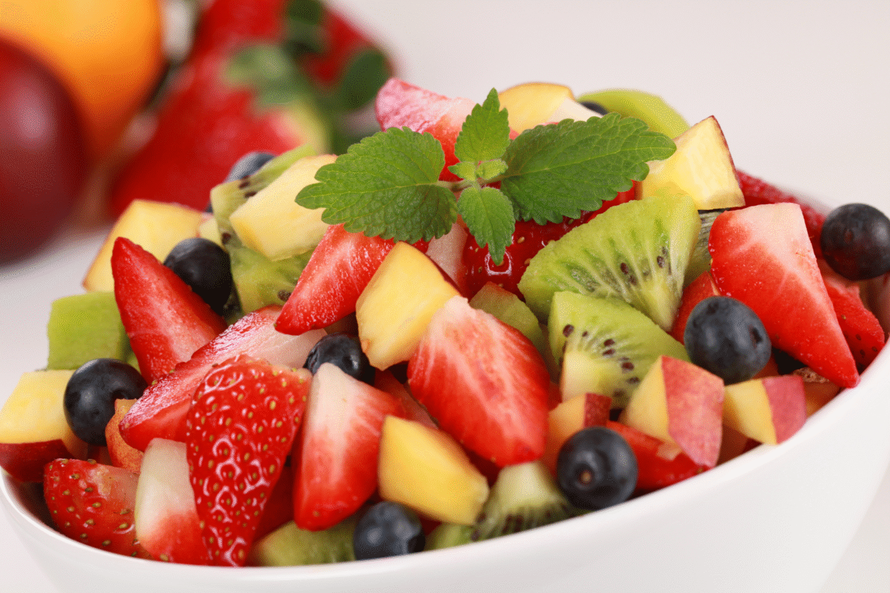 Salada de frutas refrescante: a combinação perfeita entre sabor, leveza e vitalidade 1 Heloisa L 31 5