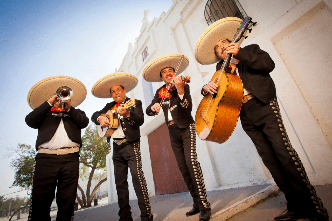 O fascinante mundo dos trajes típicos: o que as roupas contam sobre cada país 5 Heloisa L 40 2