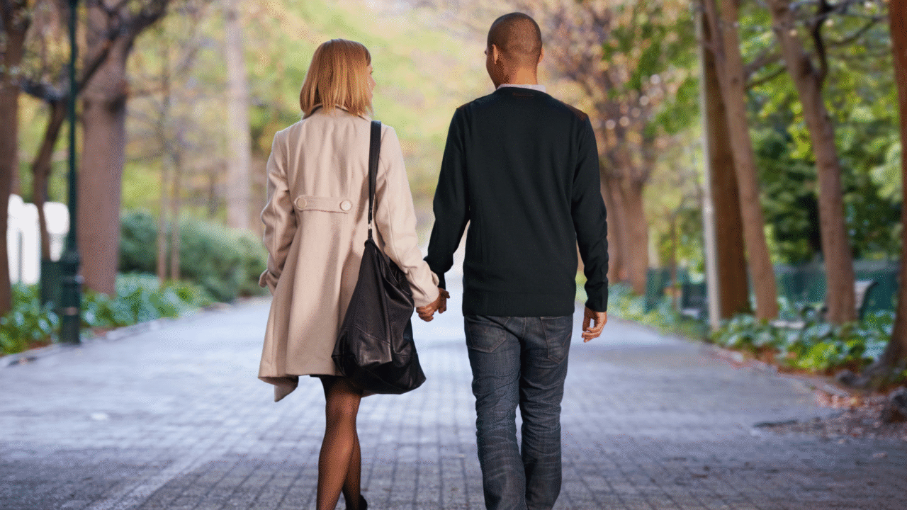 O que é Monogamia? O modelo de amor que moldou sociedades e ainda gera debates