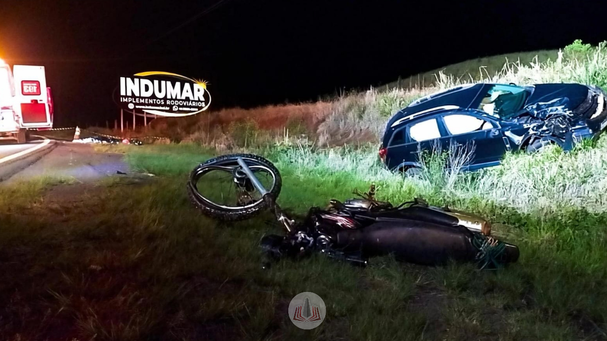 O motociclista que seria argentino estava acompanhado de uma mulher que sofreu ferimentos gravíssimos
