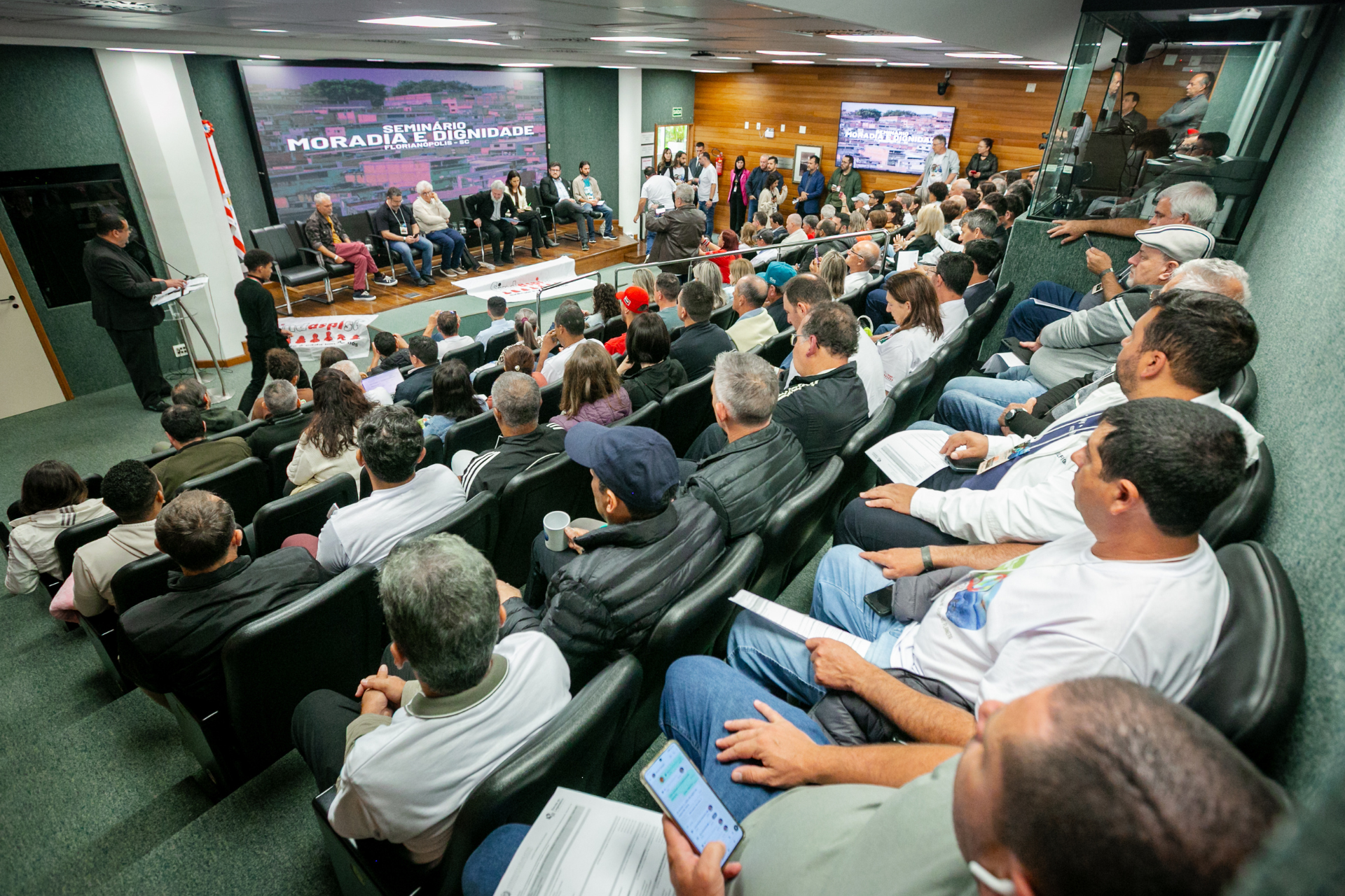 Alesc coloca direito à moradia em pauta e reforça papel político no tema 4 Alesc coloca direito à moradia em pauta e reforça papel político no tema