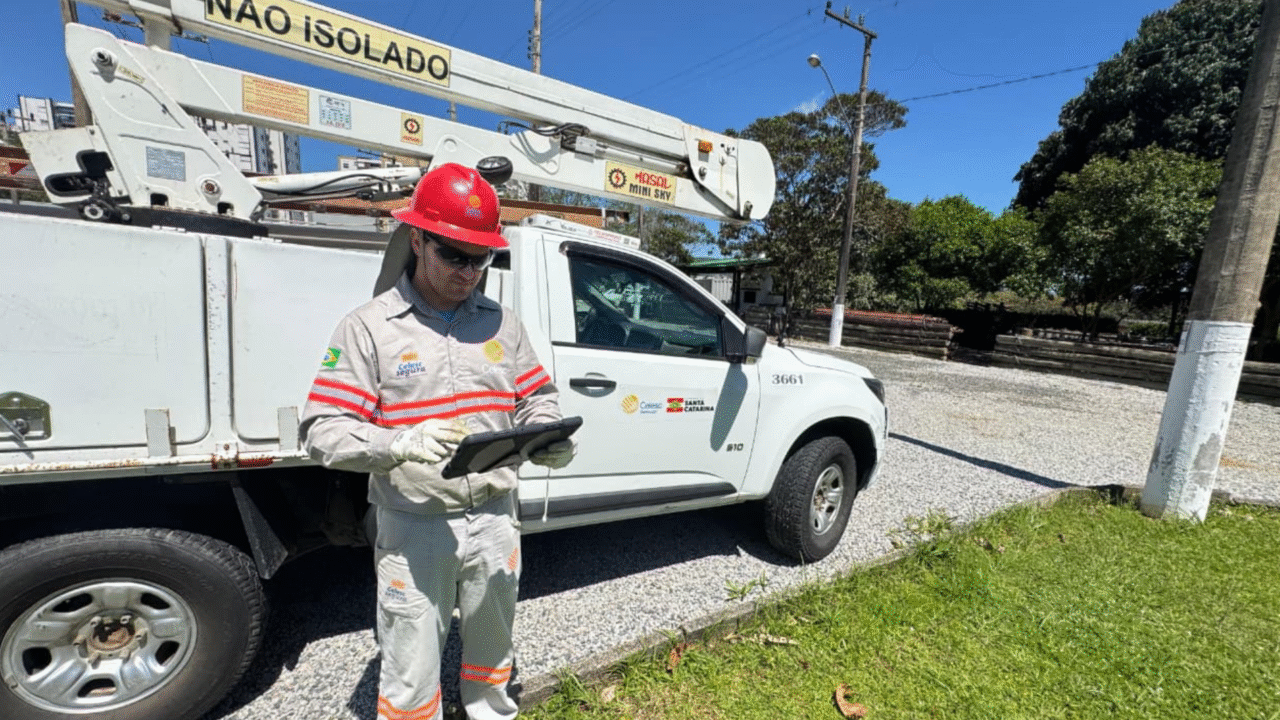 Celesc se torna pioneira no Brasil com frota 100% conectada à internet via Starlink 4 crys 30 4